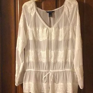 White shear blouse😻by white house/blackmarket